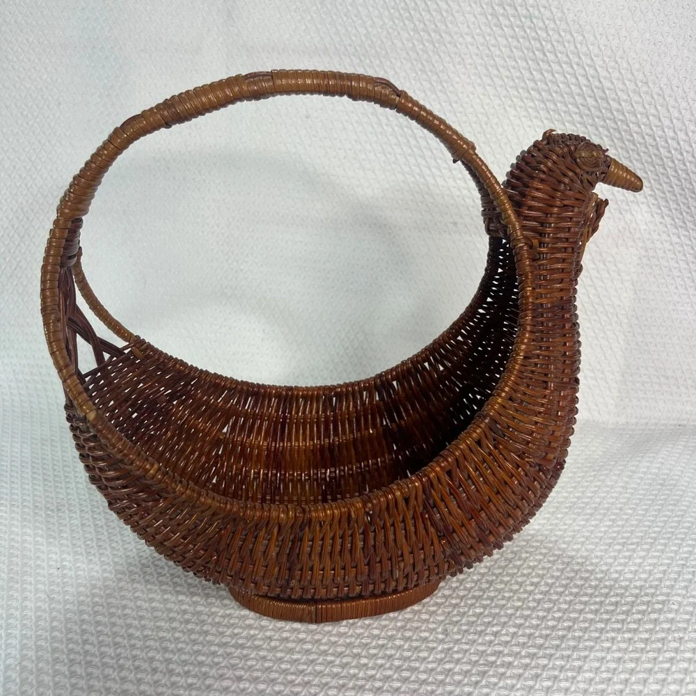 Vintage Woven Wicker Chicken Hen Egg Basket Dark Brown Farmhouse Decor 9 inch